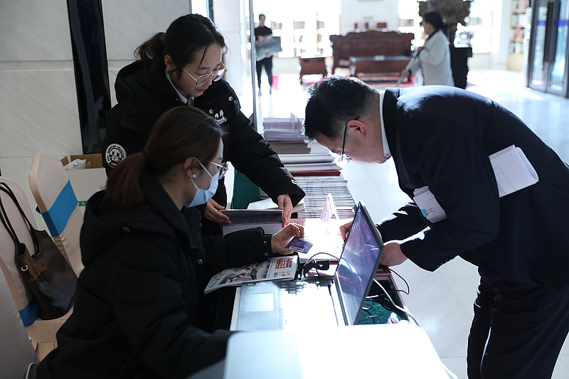 吳起縣圖書館 服務兩會展現新作為，文旅融合助推信息咨詢新篇章